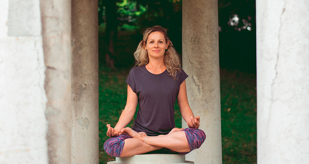 Astra Löffler | Yoga im Fixpunkt